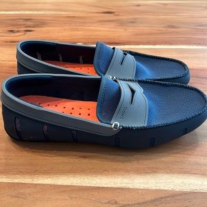 Brand new Mens swims size 8
